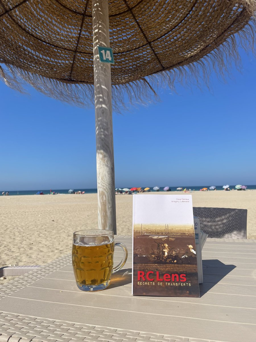 Alexteamthalasa's tweet photo. Un début de vacances parfait❤️💛⛱.🇪🇸  il en faut peu pour être heureux @RCLens @daviddvdn @MricRCL1906 un Lensois à Cadix https://t.co/6rqMyFM0OH