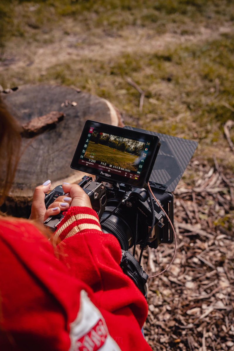 Portkeys_global's tweet photo. Running BM5WR on Sony A7IV🎥 

Touch focus and focus tracking for Sony cameras are also available on BM5WR！

📸: Mason Taeyung
#cameragear #camerasetup #videography #videographylife #producers #sonycine #sonya7iv #sonya7siii #fx3 #portkeys https://t.co/kt7hFeuWAU