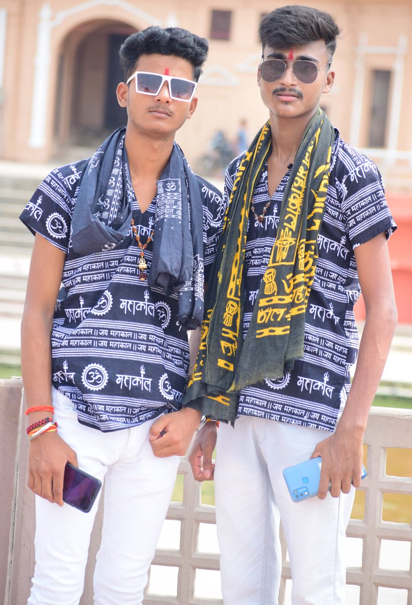 CoAddMinister's tweet photo. 🔱जहाँ पर आकर लोगों की #NAWABI ख़त्म हो जाती है, बस वहीं से महाकाल के दीवानों की, #BADSHAHI 😈 शुरू होती है.!🚩

 🙏जय श्री महाकल 🚩💪

Team #SkssNational #SKSS #बजरंग_दल_अवध_प्रांत https://t.co/r2KwSpUOiE