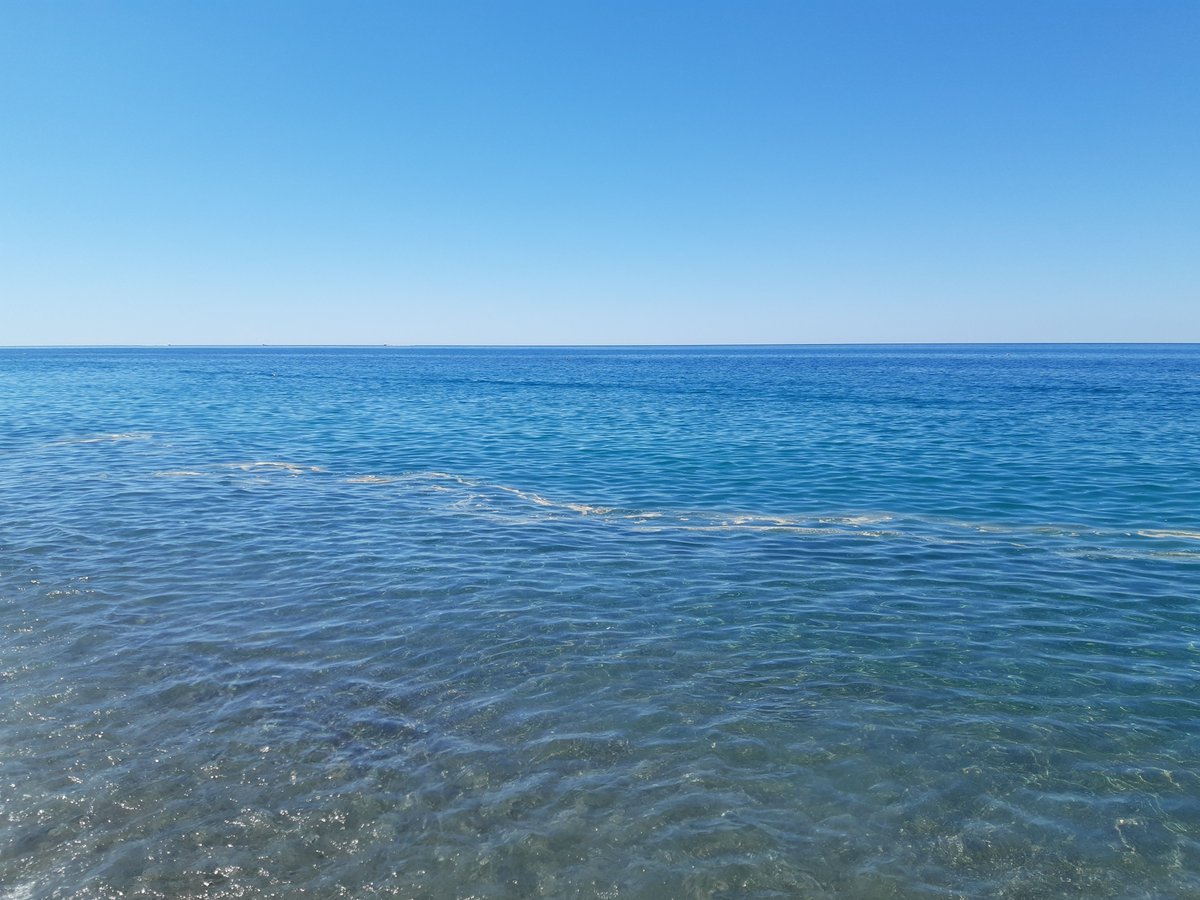 Mau_Tone's tweet photo. Anche stamane, con una puntualità svizzera, non si può entrare in acqua...  @ComuneCamerota @MDiCamerota @guardiacostiera #bandierablu  #marinadicamerota #bandierablu #marepulito #Vacanze https://t.co/CtMFNdO8n0