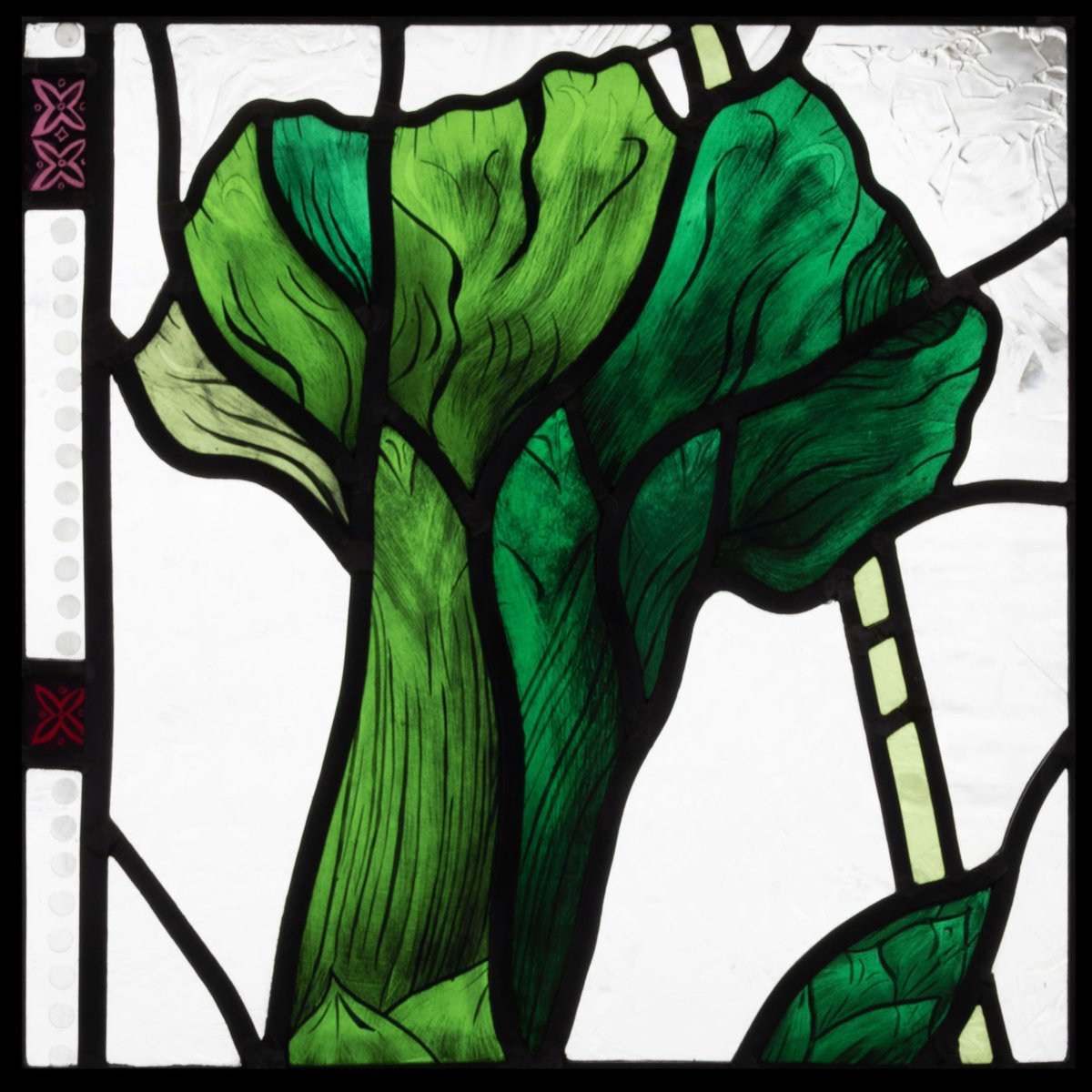WorshipGlaziers's tweet photo. #Stevens2022 - still time this week to see the Exhibition @stainedglassmus in #Ely of Stevens Competition entries and panels celebrating fifty years of The Stevens Competition for emerging artists:https://t.co/kYqH9Kek4A #stainedglass #exhibition #MondayMotivation #glass #art https://t.co/rvlHmv0lLn