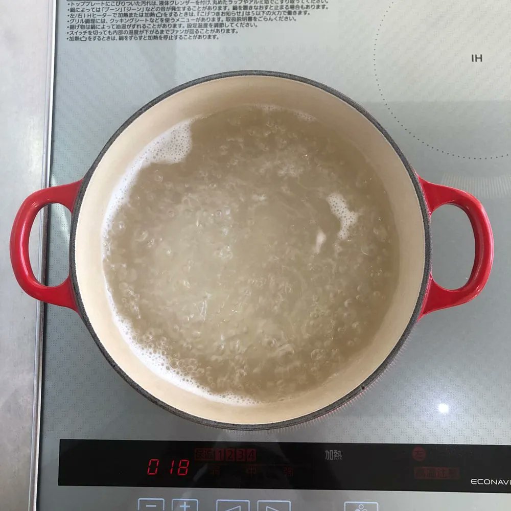 GINZA_magazine's tweet photo. ワインのプロが教える、ワインに合う料理！「 ヘルシーサラダライス」を作ろう😋使用する野菜など、季節に合わせた食材を使ってアレンジ出来るので、一年を通して楽しめます。 https://t.co/3HIb0TrW75 https://t.co/4VNb7MyLqe
