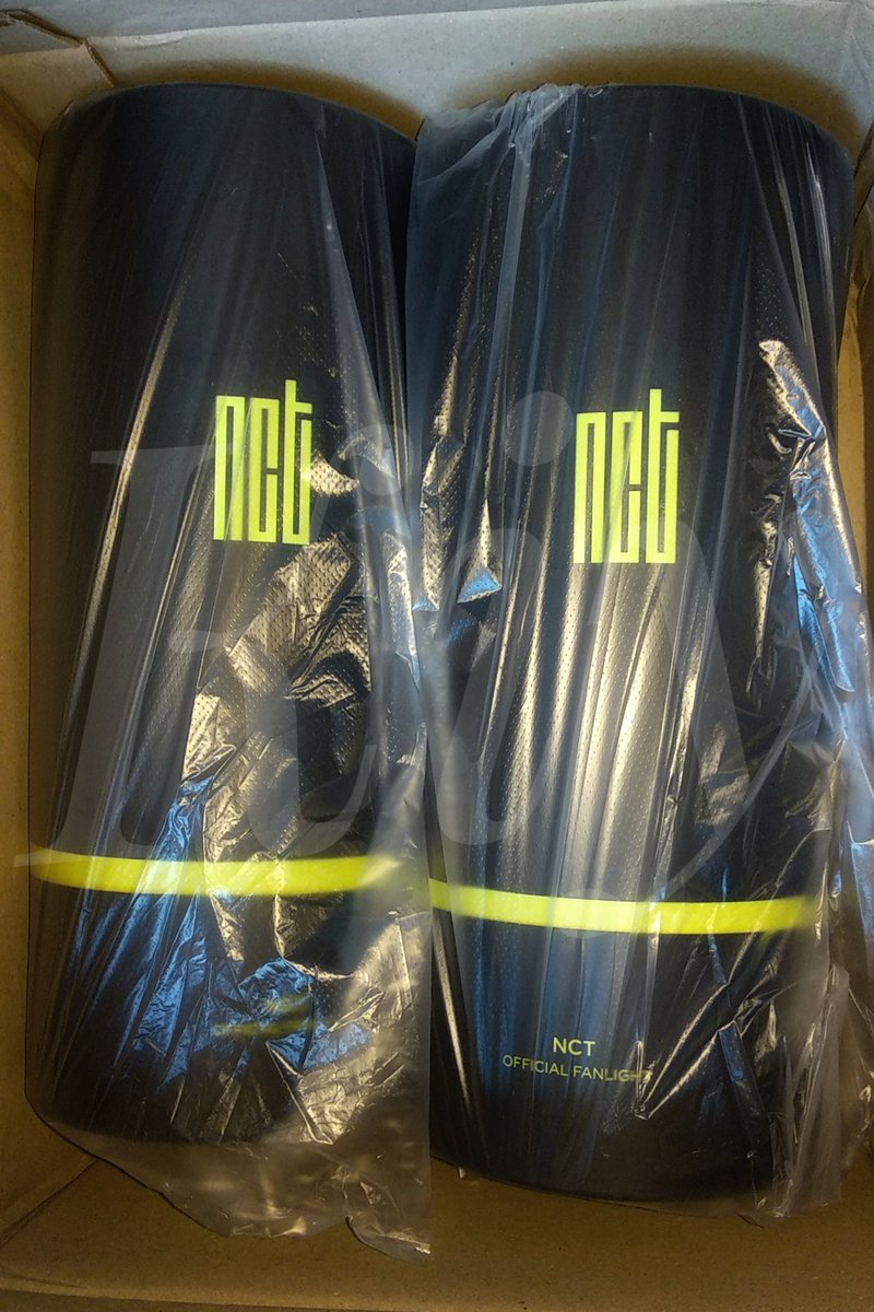 monarckiy's tweet photo. Latepost proof #kiyproof Lightstick NCT Official https://t.co/tbbxxEEn96