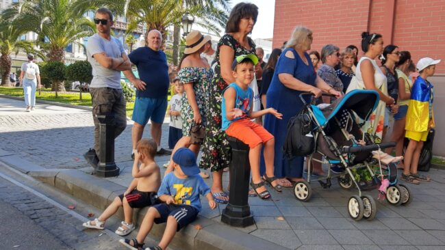 Batumelebi_ge's tweet photo. 1/2 - Some #Ukrainian families, who fled the country because of war, are forced to leave hotels in #Gonio and #Kobuleti where they were given temporary asylum by the govt of #Georgia.
📌https://t.co/DTvgCFUON9 https://t.co/6X7hoQEmfQ