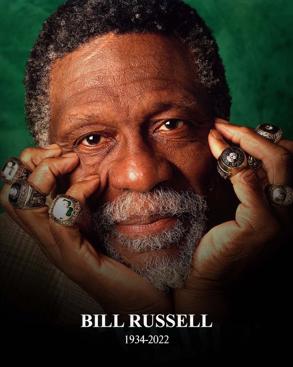 Grand défenseur du ballon orange, mais surtout des droits humains, Bill Russell, l'homme au cœur de géant, le joueur le plus titré de l'histoire de la NBA, la légende qui retourna à jamais le game, The Good Lord a rejoint les étoiles à l'âge de 88 ans. ⭐️ #RIPBillRussell ⭐️