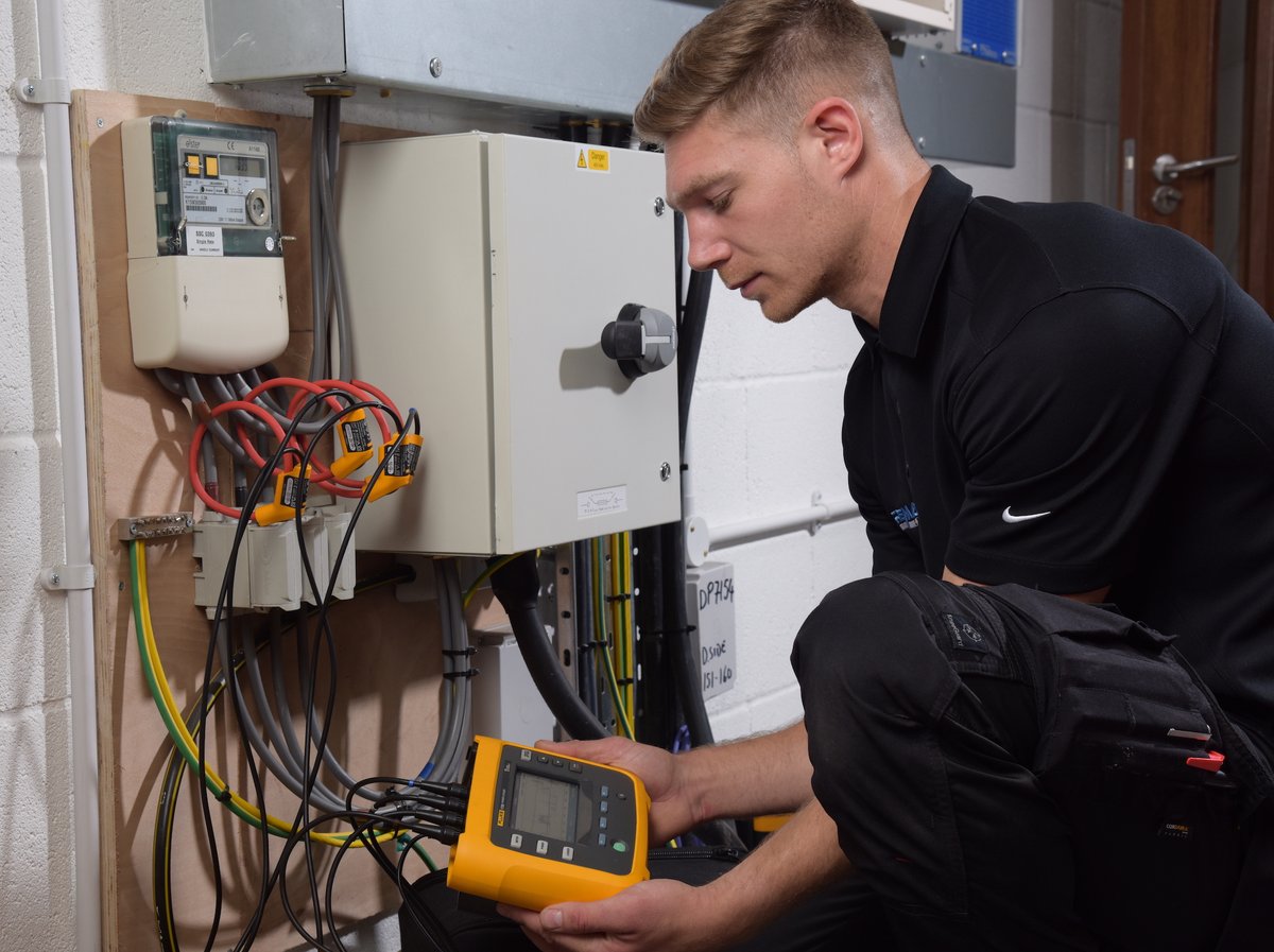 We're pleased to announce that our Engineers are all fully certified for 18th Edition Gen 2! 🏆 

Find out all about it here: remark-group.co.uk/company-news/w…