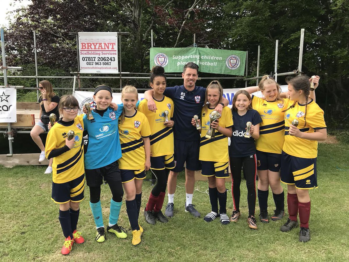 MelissaMean's tweet image. Finally, shout out to all the grassroots clubs, coaches, parents, and girls who have played, supported, pushed and made girls football happen against the odds 🙌🙌🙌 It’s come home. Now is time for change - and to give back some of what the @Lionesses have given us all 👏👏🏴󠁧󠁢󠁥󠁮󠁧󠁿 7/7