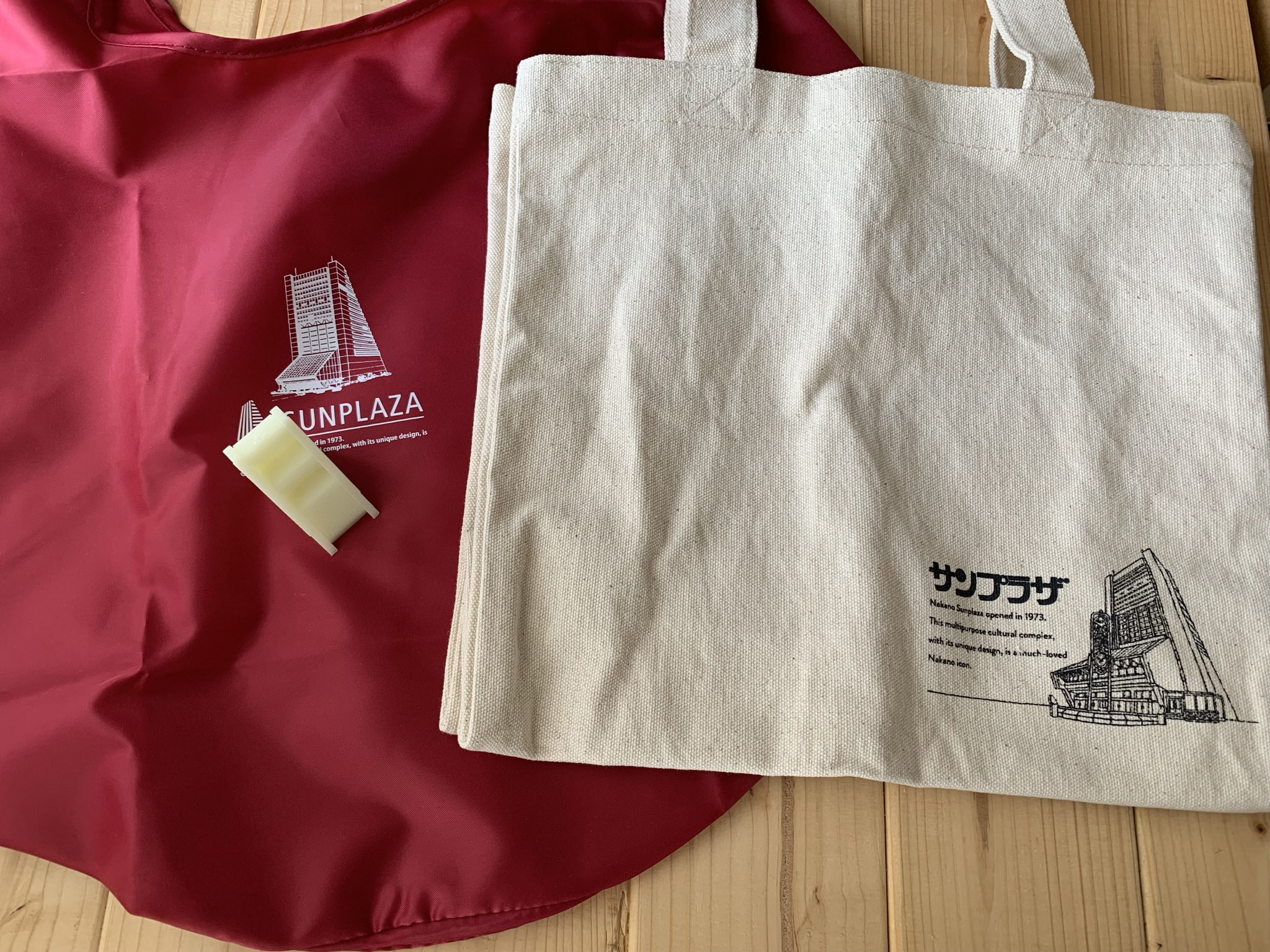 贈り物 中野サンプラザ レア記念缶バッチ トートバッグ 中野サンプラザ トートバッグ ガチャセット