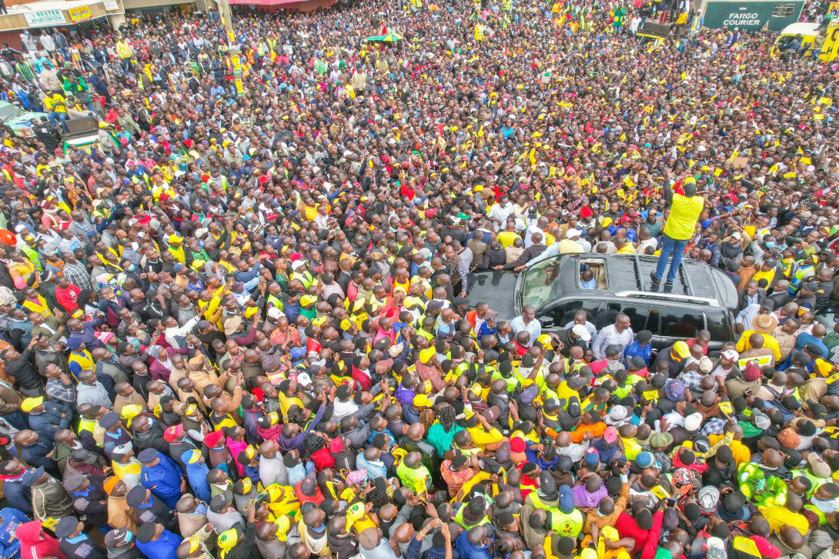 WilliamsRuto's tweet image. I William Samoei Ruto humbly request for your vote. We want to transform this country.