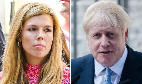 BrexitBuster's tweet photo. Wonder who will be appearing on Liar Johnson’s ‘Sacking Dishonours’ roll call of shame solely because they will be footing the bill for his upcoming third divorce? Answers on a postcard. 🤔
#Crexit #CashAndCarrie https://t.co/8ONdqYMzVT