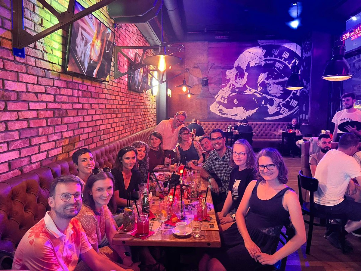 My time in Poland comes to an end. 7 amazing years in the Babylab PAN, in which I learnt a lot about infant development thanks to an amazing team of researchers. Special thanks to @PrzemekTomalski for trusting in me back in 2015 :). Hope we can still write some papers together!