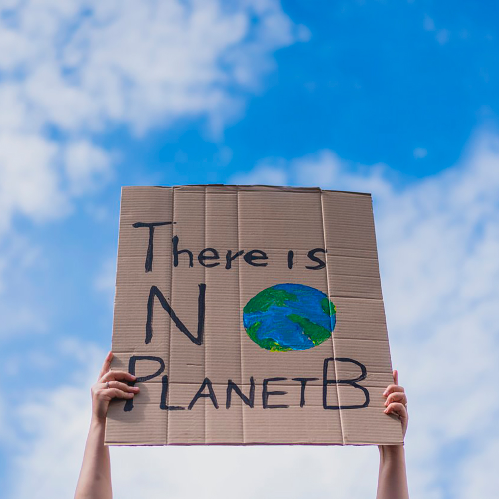 El dia 28 de juliol va ser la data en què ja s'havien consumit els recursos que el planeta genera en un any.

Avui, la humanitat necessitaria 1,75 planetes Terra per a ser sostenibles l'any 2022. ♻️

Cal seguir treballant per endarrerir aquesta data.

<a href="/EndOvershoot/">Global Footprint Network</a> #MoveTheDate