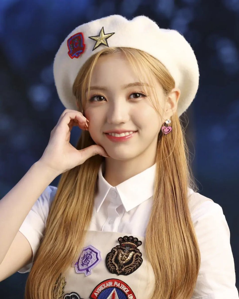 yseopics's tweet photo. blonde yeseo is one of the best thing ive ever seen

#YESEO #예서 #KEP1ER #케플러 https://t.co/PSq2JtmBLx