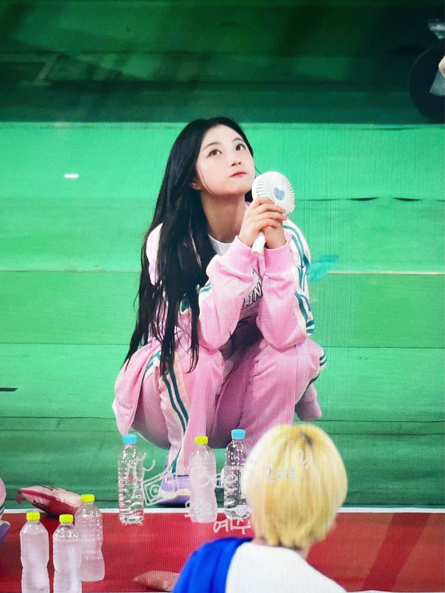 220801 아육대 짱...! 예쥬 짱...!
🤍🐰🤍
#ICHILLIN #아이칠린 #YEJU #예주