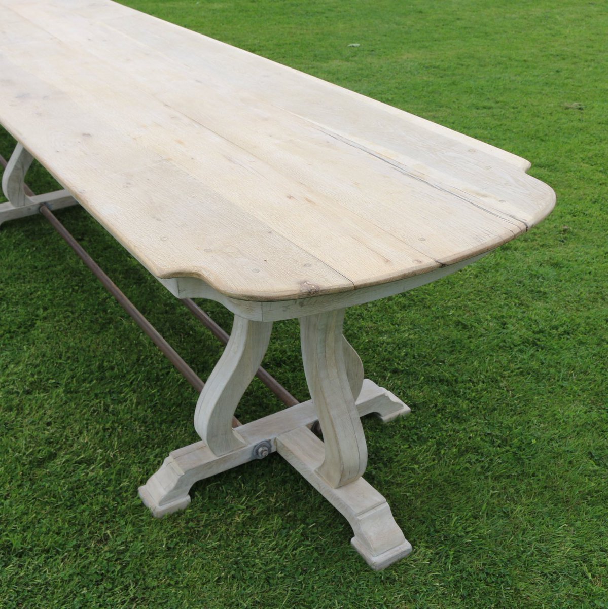 ArcadiaAntiques's tweet photo. Stunning French bleached oak monastery table. 1890.
Price: £6,500
https://t.co/moBAMkSbli
#monasterytables #frenchtables #bleachedoakmonasterytables https://t.co/RJNr4RRxwD