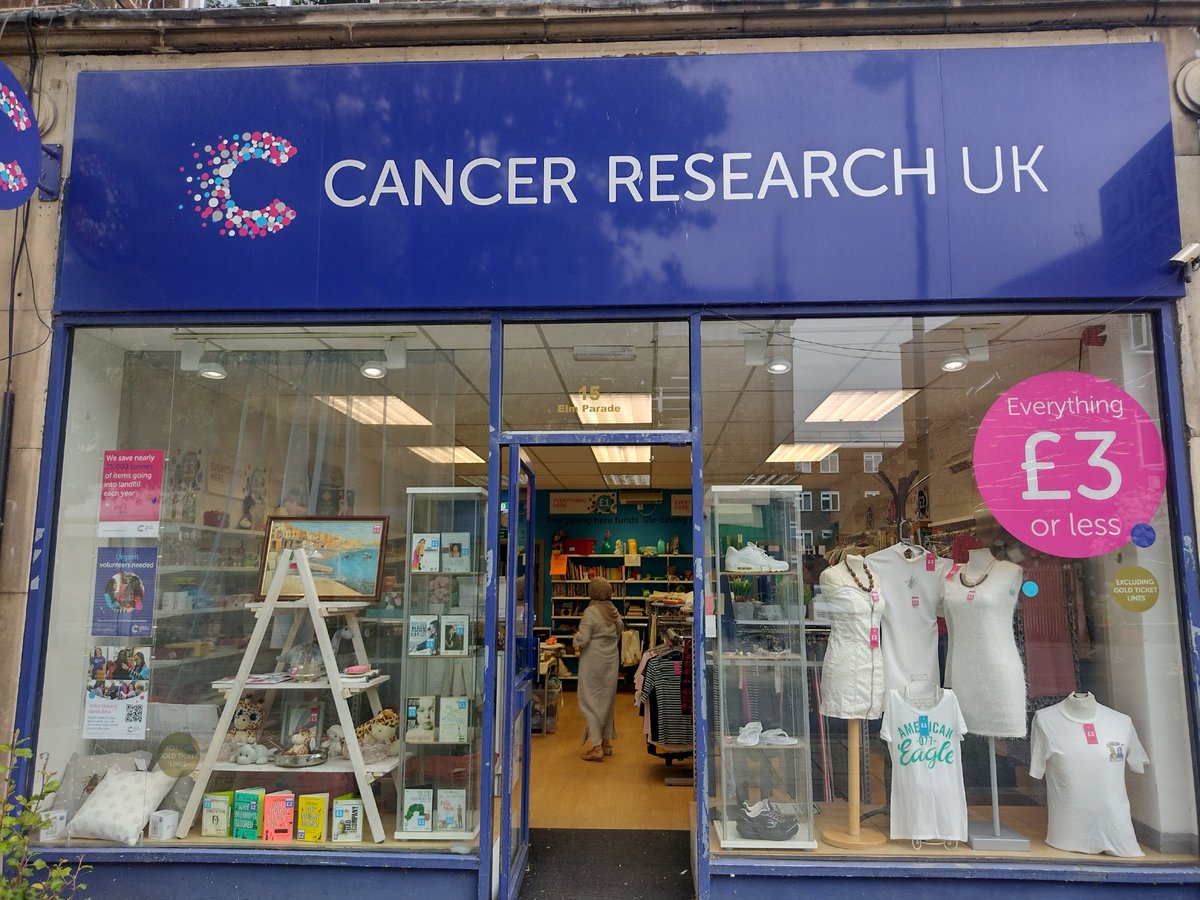ElmParkShop's tweet photo. Our window display from last week. What do you all think?
#CRUK #JEWELLERY #WINDOWDISPLAY #CLOTHES #NIKE #BOOKS # https://t.co/PjflD6hF37