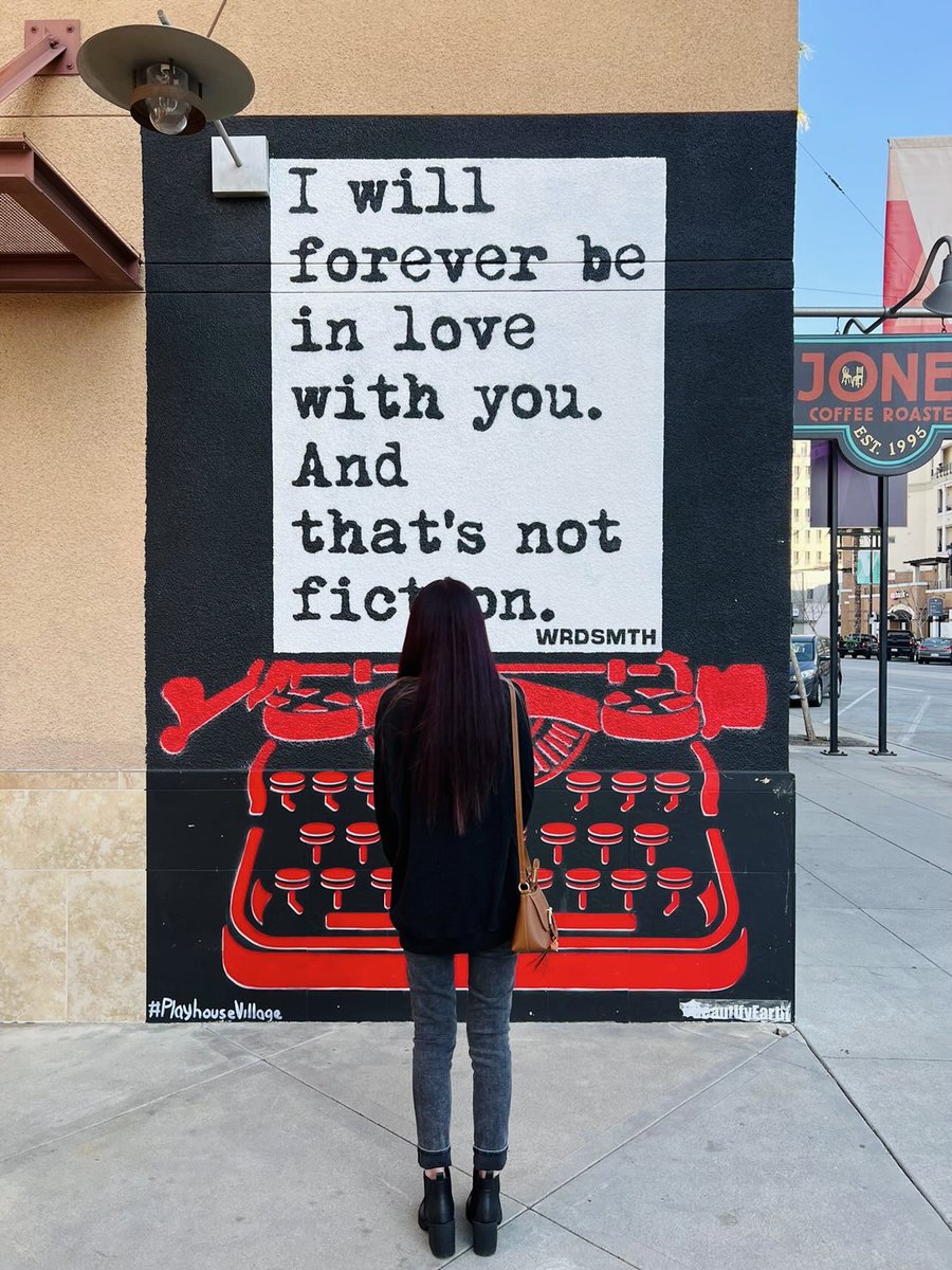 WRDSMTH's tweet image. it was rare 🧣 i was there 
Photo Credit: @writingjojo (IG)
#WRDSMTH #WRDSMTHinLA
@vromans @Beautify_Earth