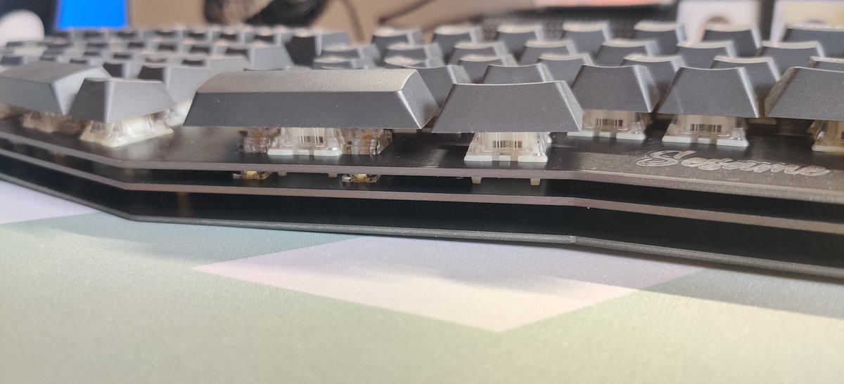 Real_JMGH's tweet photo. Vendo teclado, familia!!
Sesame con layout ergonómico tipo Alice.
Montado con Boba U4 silenciosos con muelles lubricados.
Estabilizadores Everglide lubricados.
Keycaps fake Olivia
Compatible con VIA (habría que ponerle bootloader para QMK)
170€ con envio

Se agradecen retuits 👼 https://t.co/hAo0eh18jg