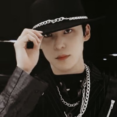 HalaYunho's tweet photo. Look at the grayish world... 

🔗: https://t.co/l0LdDLYMzY

#MOVEMENT #Guerrilla #ATEEZ #에이티즈 @ATEEZofficial 

#NewProfilePic https://t.co/18ruJkqtuB