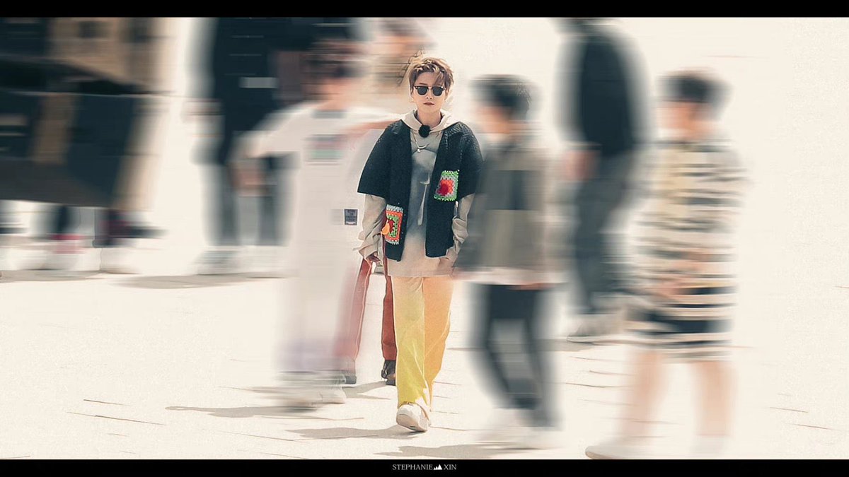 yuxin4u's tweet photo. Was just thinking that Yuxin is like a living oasis with today's shots and indeed they're in a desert! ✨💙

#LiuYuxin #XINLiu #刘雨昕 https://t.co/DbsotGvGXW
