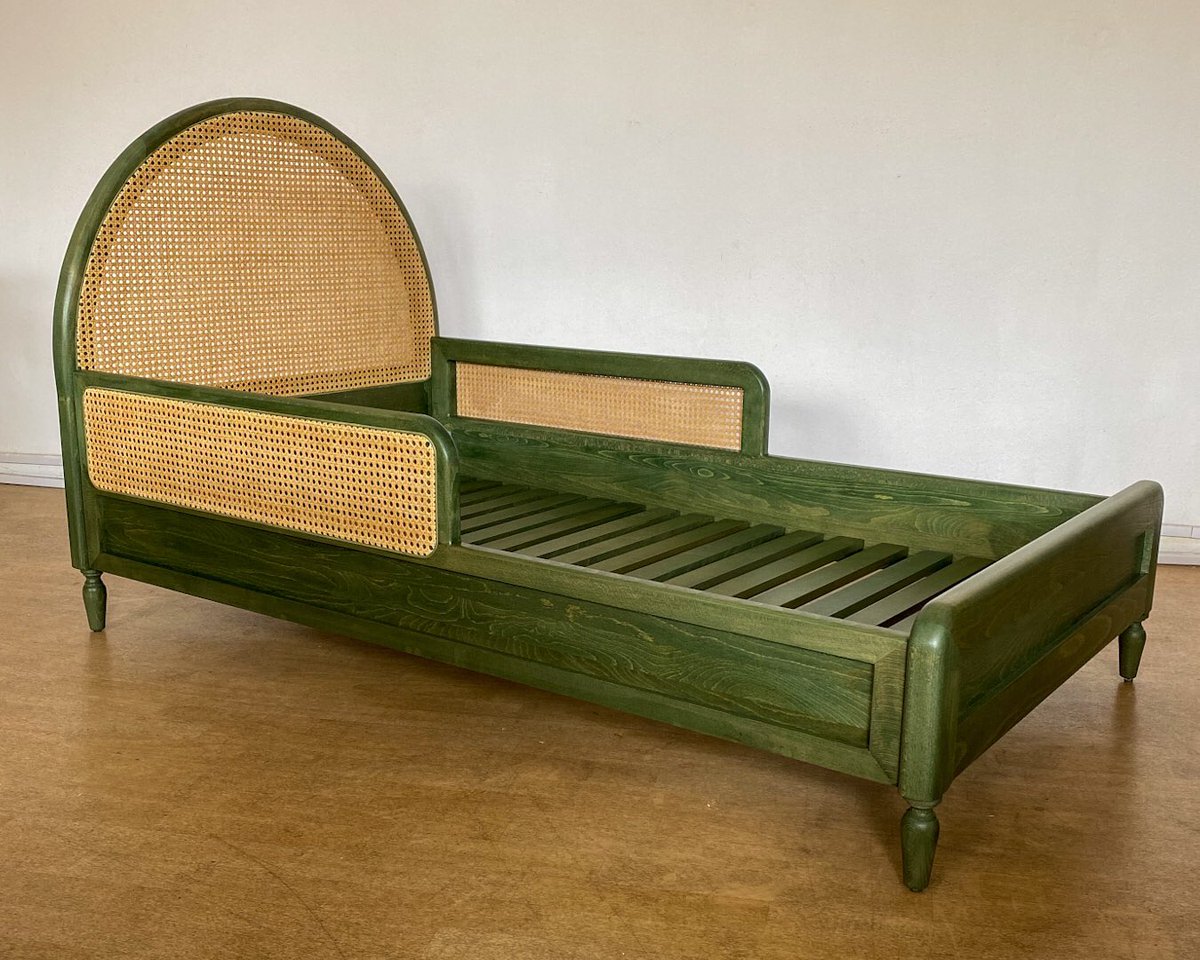 wickerist's tweet photo. Yeşil Hitit, Garson boy karyola 90x160cm #wickerist @wickerist #rattan #yatak https://t.co/NAIpRRZEt8