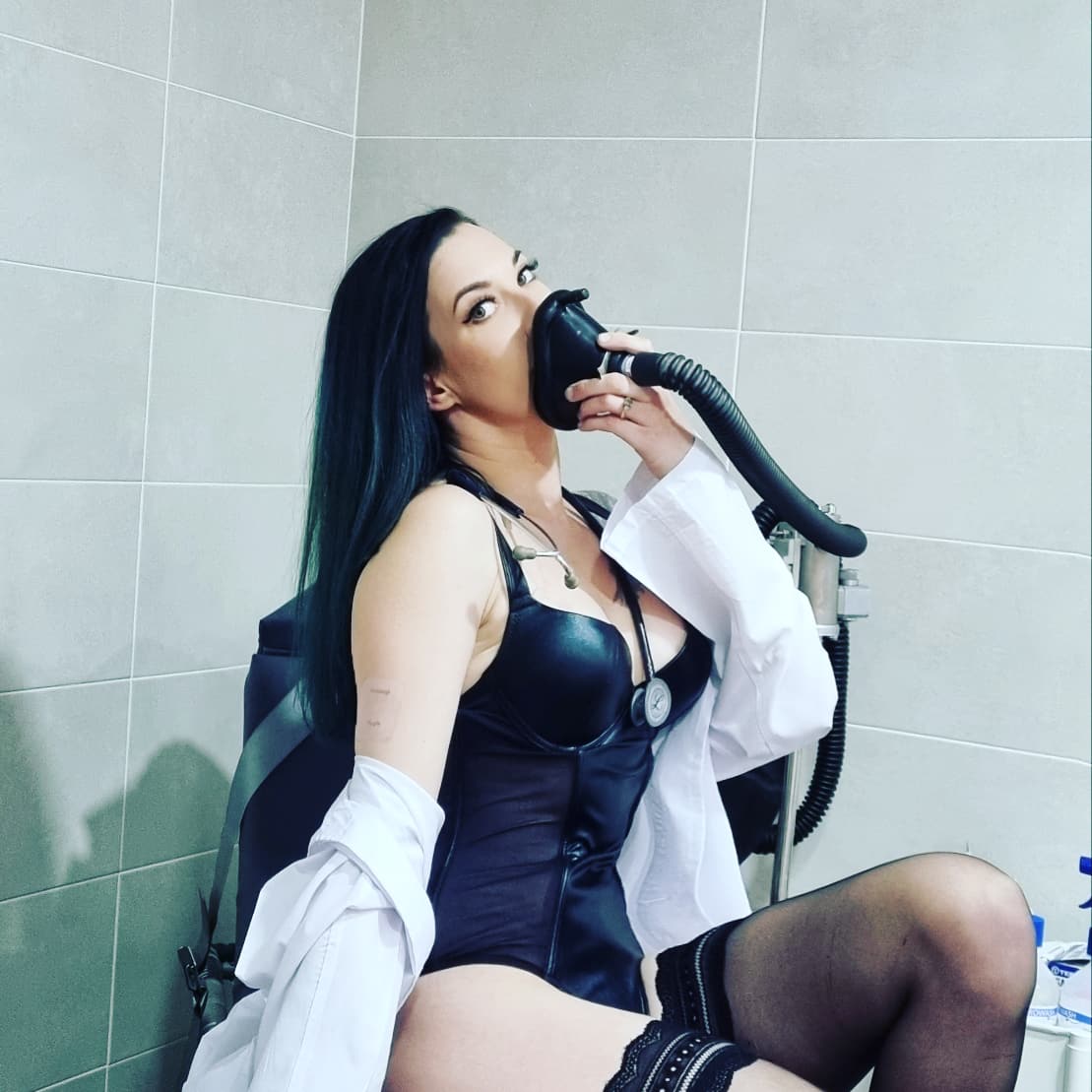 Mistress Rogue tweet media