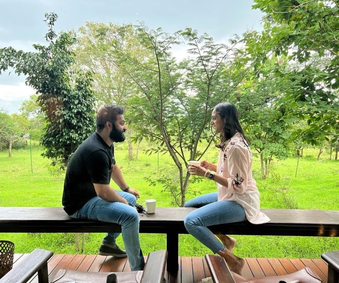 7ArtsOfficial's tweet photo. #JrNtr #Pranathi Garu
@tarak9999 https://t.co/tI34lnJCZw