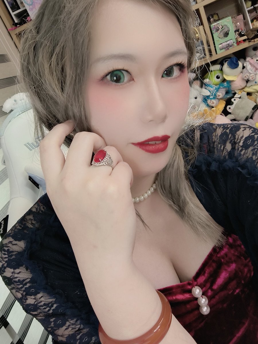 hanabi_1990's tweet photo. 发点近照证明我还活着 https://t.co/6Q8ilRdUXg