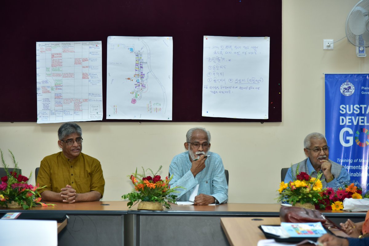 SDGOdisha's tweet photo. The last day of our training saw the participants reflecting on their learning from the field visit. They learnt how and what it takes to be a master trainer, taking #onestepatatime in our commitment towards #SDG4ODISHA
#Agenda2030
#LocalizingSDG
@PCDept_Odisha
@PRDeptOdisha https://t.co/53q2hgIsRd