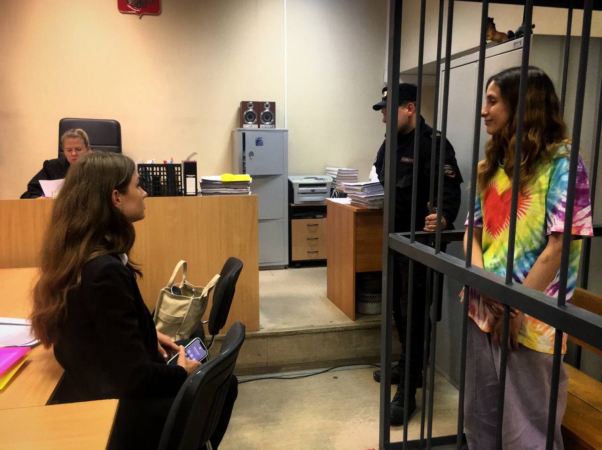 On the last hearing on Friday, the court interrogated the cardiologist who visited Sasha in jail, Sasha's partner Sonya, and friend Lesha. Also, Sasha's friend expressed her willingness to make a deposit of three million rubles \and provide an apartment for serving house arrest.