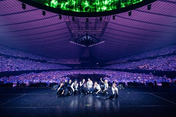 SKZCentral_'s tweet photo. [📸] Stray Kids Press Pictures from Tokyo Concert (1/3)

#StrayKids #스트레이키즈 @Stray_Kids @Stray_Kids_JP https://t.co/KDgD6ba5Js