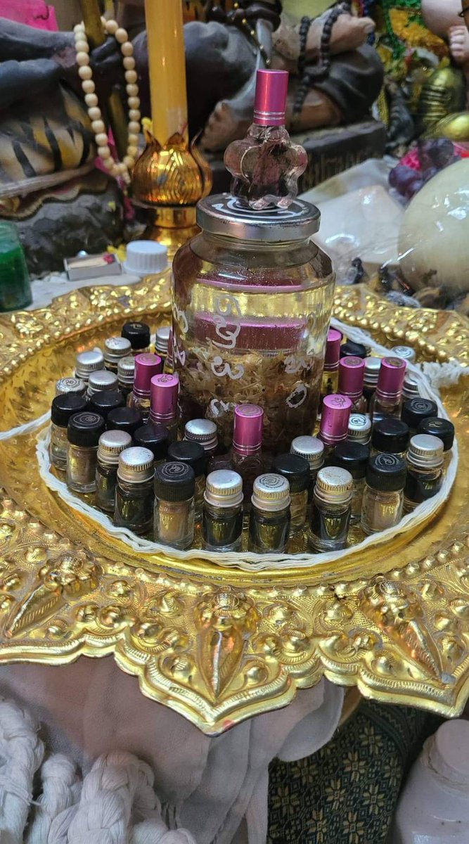 น้ำมันสเน่ห์หาดอกทอง  ผู้ชายรัก ผู้ชายมาหลง