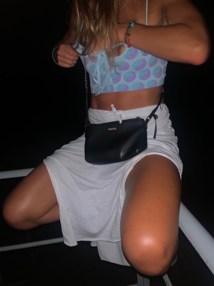 laauraamirez's tweet image. 