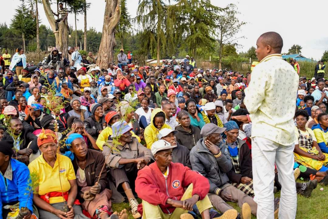 KuriaKimaniMP's tweet photo. Kibunja tuko pamoja!
#KKSeasonTwoLoading
#MpangoNiBottomUp
#ChamaNiUDA https://t.co/USODTKm2qY