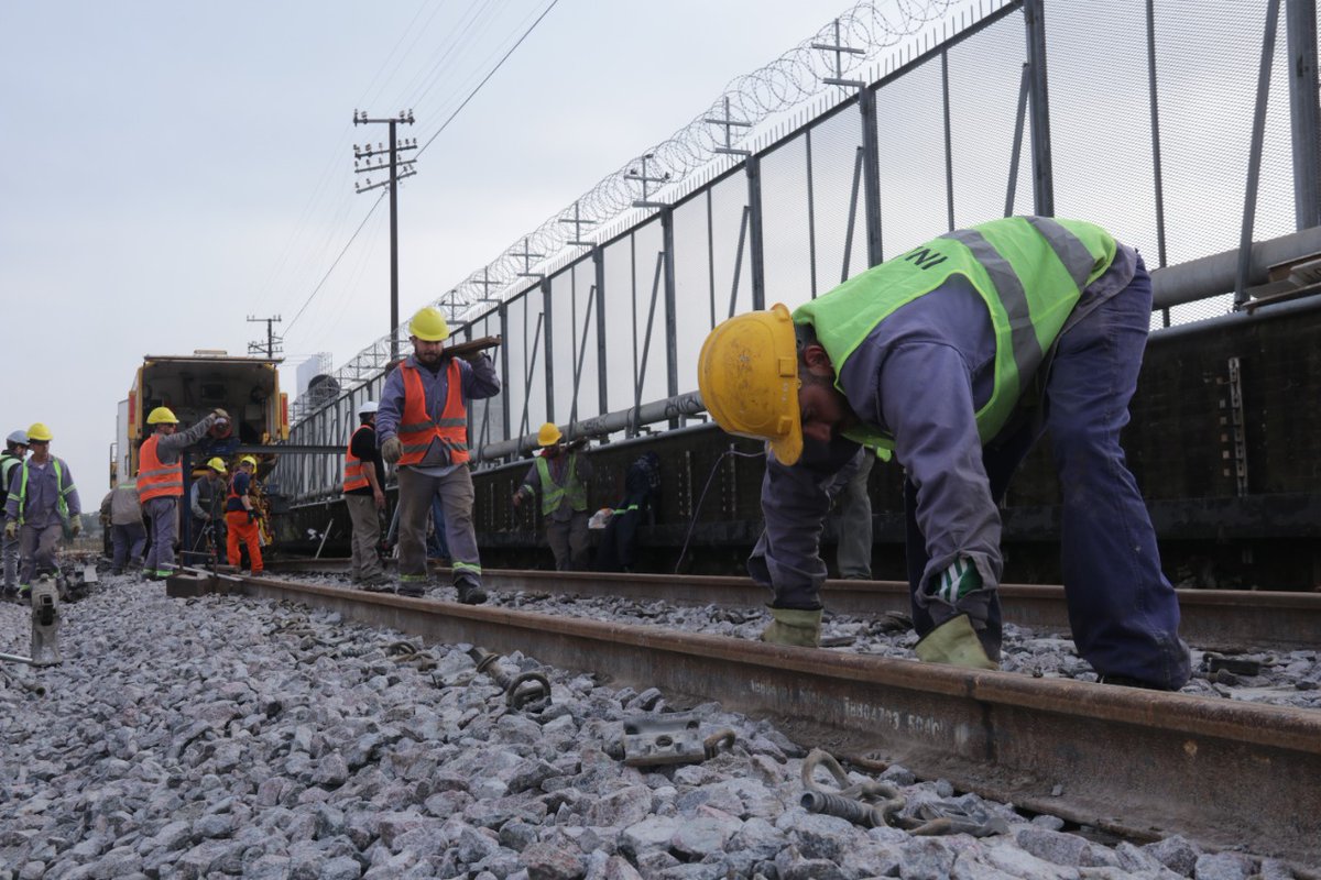 TrenesArg's tweet photo. A partir de hoy la #LíneaMitre vuelve a llegar a la estación #Retiro luego de dos semanas de intensos trabajos en la obra de ingreso de trenes a la terminal 🙌 https://t.co/4OkZqDfcxm