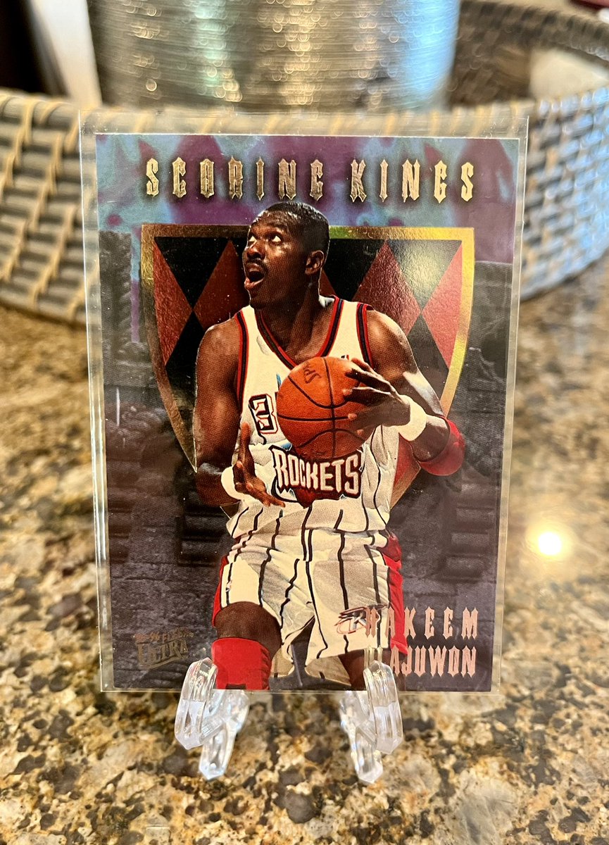 AkeemsDream94's tweet photo. Today’s entry in my Dream #asingleperday.
Like, share or comment and thanks for stopping by!
1995-96 Ultra Scoring Kings #7
1:24 packs, hobby exclusive. https://t.co/pasfNinOmA