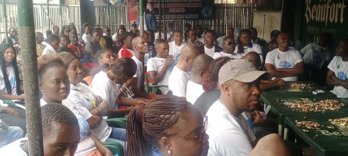 LievinLuzolo's tweet photo. #RDC/Insécurité à l'Est : le parti politique #COTENG de Henri #Itoka apporte son soutien indéfectible aux #FARDC. https://t.co/4YJ45gXmxx