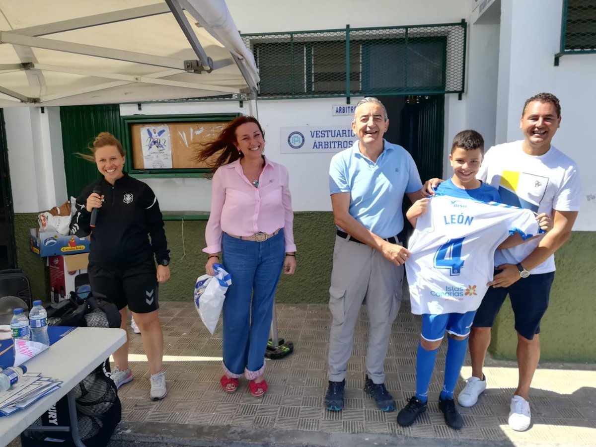 AytoArico's tweet photo. 📸 GALERÍA |

⚽ La semana pasada se clausuró el #CampusSuma de la @CDTFundacion y del @CDTOficial, con una gran participación de niños y niñas del municipio. https://t.co/tbuJ8SGv6B
