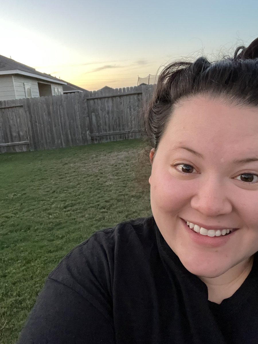 JadeARuiz's tweet photo. Caught the morning sunrise as I was heading out to our daily walk and to play with my pup! It’s a very sleepy selfie as I try to get my body back on a “school” schedule. #cecheetahs #cesummer22 https://t.co/KvtceGRH71