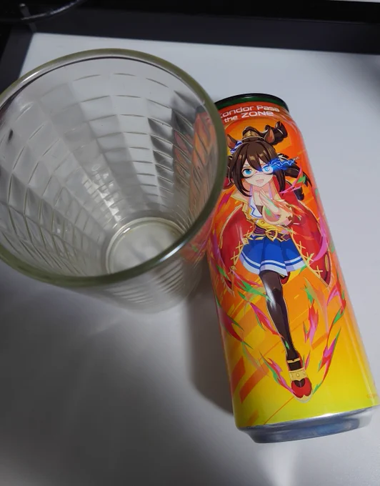 近所のドラッグストアにさも通年販売かのように置かれてた… 