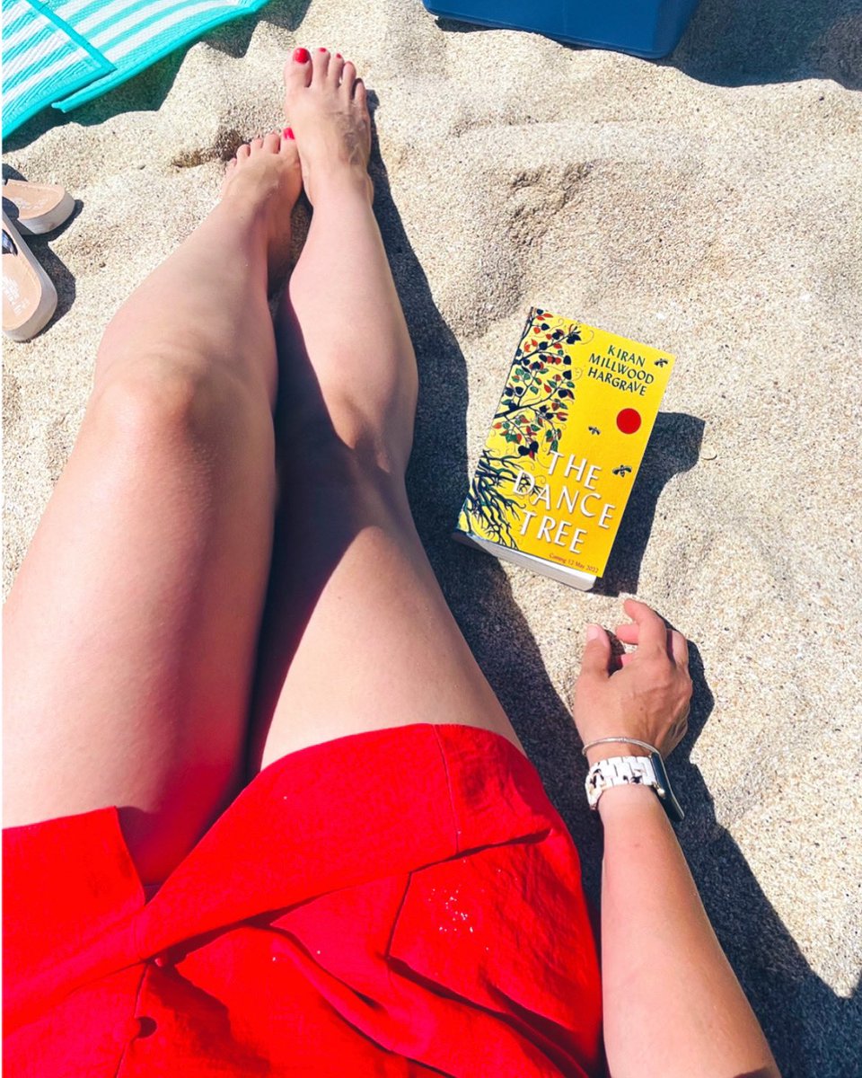 Hey #BookTwitter 
Im seriously missing the beach today!

I want the sound of the sea, the feel of the sun and sand and the peace to read…

Q. Have you read #TheDanceTree ??

It’s top of my must read list!

#book #summer #beachvibes