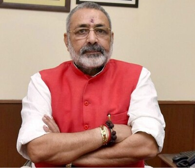 Holiday on Fridays at schools is an attempt to impose Sharia : Central Minister Giriraj

If a school would have given a holiday on some weekdays for a Hindu ritual, it would have been declared to be ‘right-wing’.

sanatanprabhat.org/english/60748.… 

#Patna #Bihar #EducationJihad