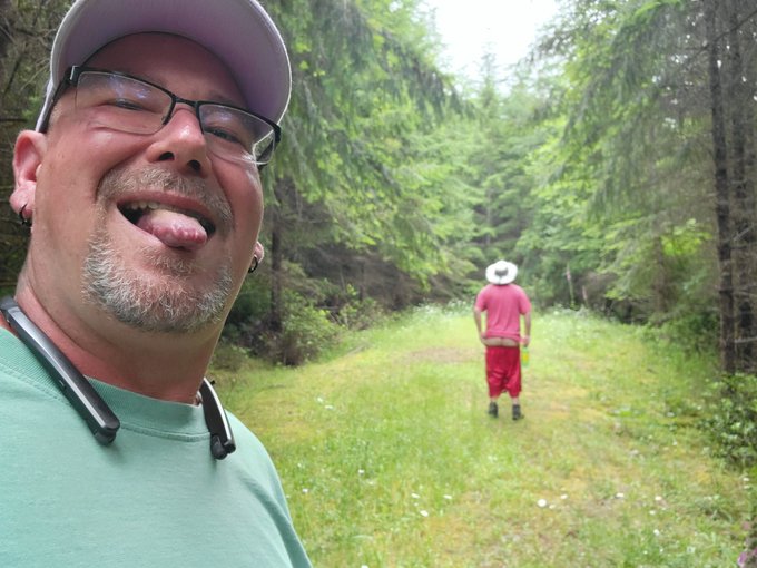https://t.co/YJMmwuqQul
Love the great outdoors ??? he fucked me in a clearing that day.
#michaelandsean