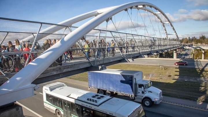 Яармагын гарцыг хэдэн төмөр карказ зангидаад будаад л болоо доо уг нь хөрөнгө мөнгөнд ч.хэмнэлттэй хэхэ