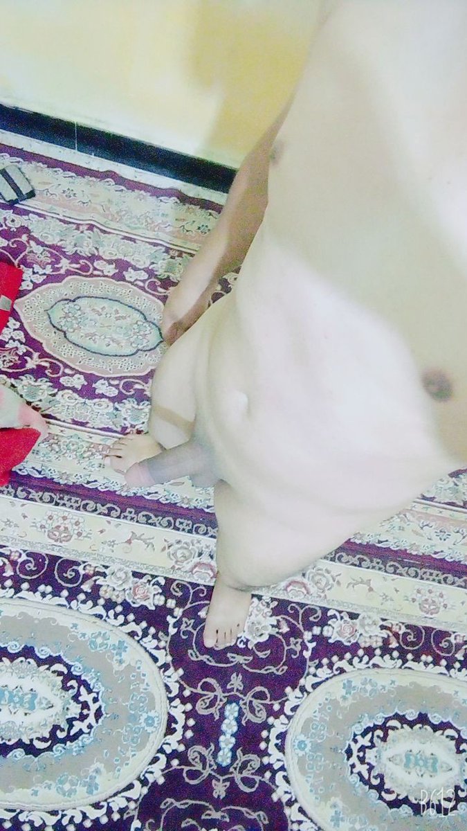 زبي نايم منو يجي يصحي