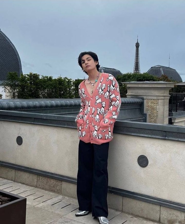 vant395's tweet image. şu lookla bir(1,one,☝️) kez üstümden geçer misin sadece bir(1,one,☝️) kez