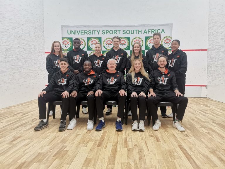 UJ_Sport's tweet photo. UJ Squash wins bronze at the 2022 USSA Squash Championships
Read more >>> https://t.co/UNqOdNqpFn
#ujalltheway #ujsquash #ussa #USSASquash https://t.co/6AVtCFQ436