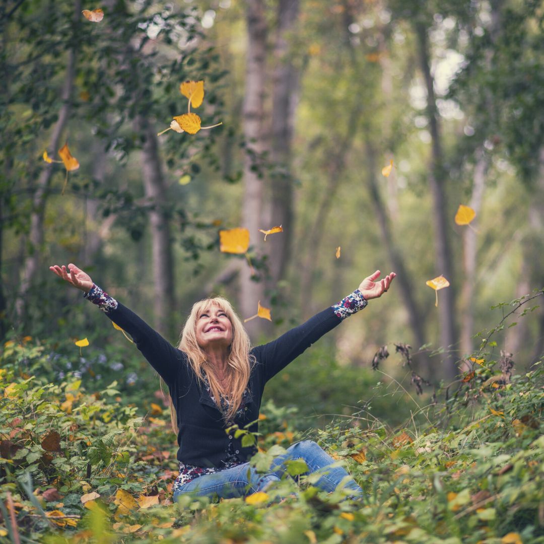 Entre todas las alegrías, la absurda es la más alegre; es la alegría de los niños, de los labriegos y de los salvajes; es decir, de todos aquellos seres que están más cerca de la Naturaleza que nosotros.

Azorín (1873-1967) 

¿Vives tu vida con alegría?
