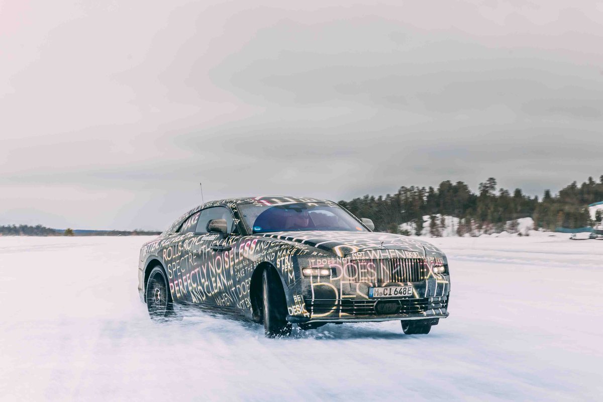rollsroycecars's tweet photo. Earlier this year, at a bespoke testing facility in Arjeplog, Sweden – just 55 kilometres from the Arctic Circle – #Spectre received the first ‘lessons’ in a finishing school that is custom designed to teach the all-electric motor car how to behave and react like a #RollsRoyce. https://t.co/z5B42mnRvR