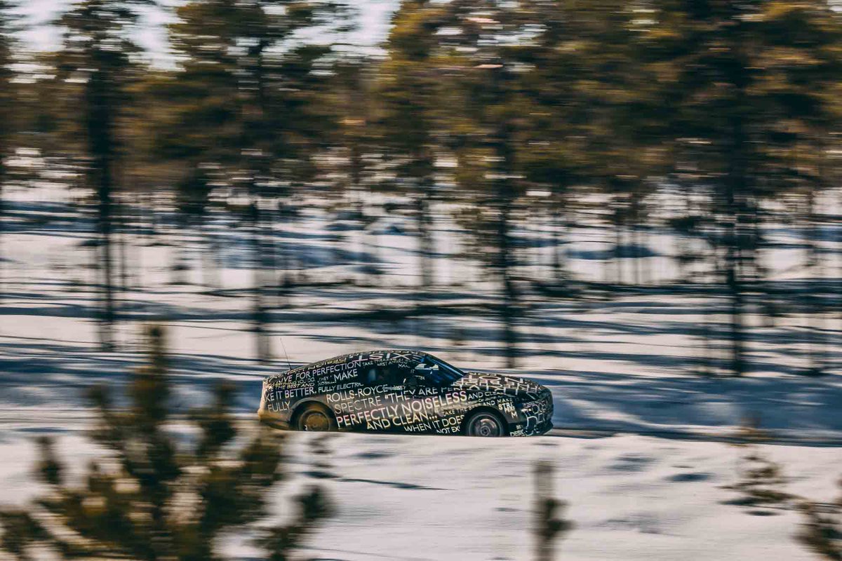 rollsroycecars's tweet photo. Earlier this year, at a bespoke testing facility in Arjeplog, Sweden – just 55 kilometres from the Arctic Circle – #Spectre received the first ‘lessons’ in a finishing school that is custom designed to teach the all-electric motor car how to behave and react like a #RollsRoyce. https://t.co/z5B42mnRvR